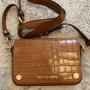 Michael Kors small cross body